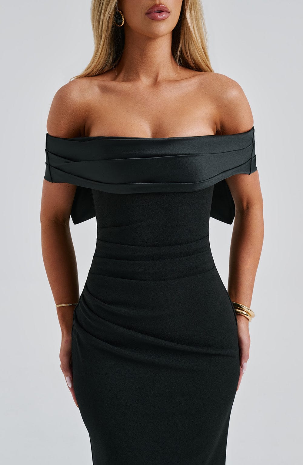 Flourenne Joannah Maxi Dress in Black