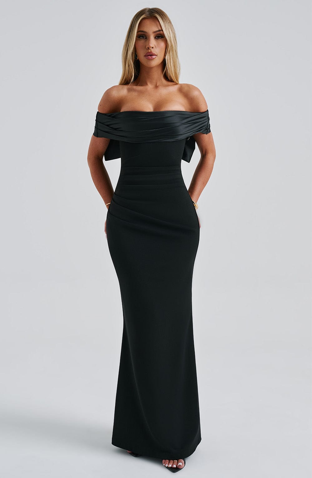 Flourenne Joannah Maxi Dress in Black