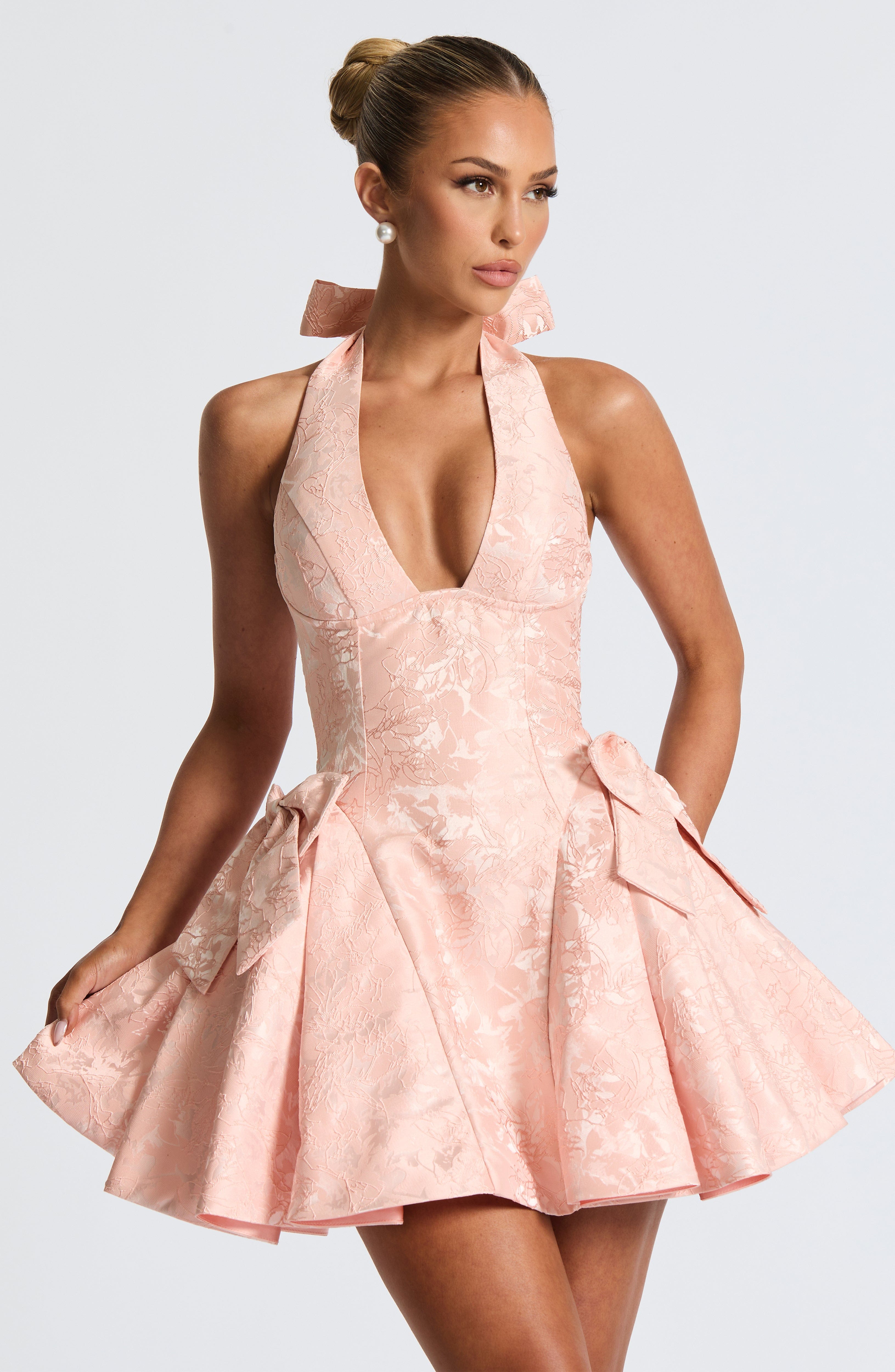 Flourenne Jocelle Mini Dress in Soft Peach
