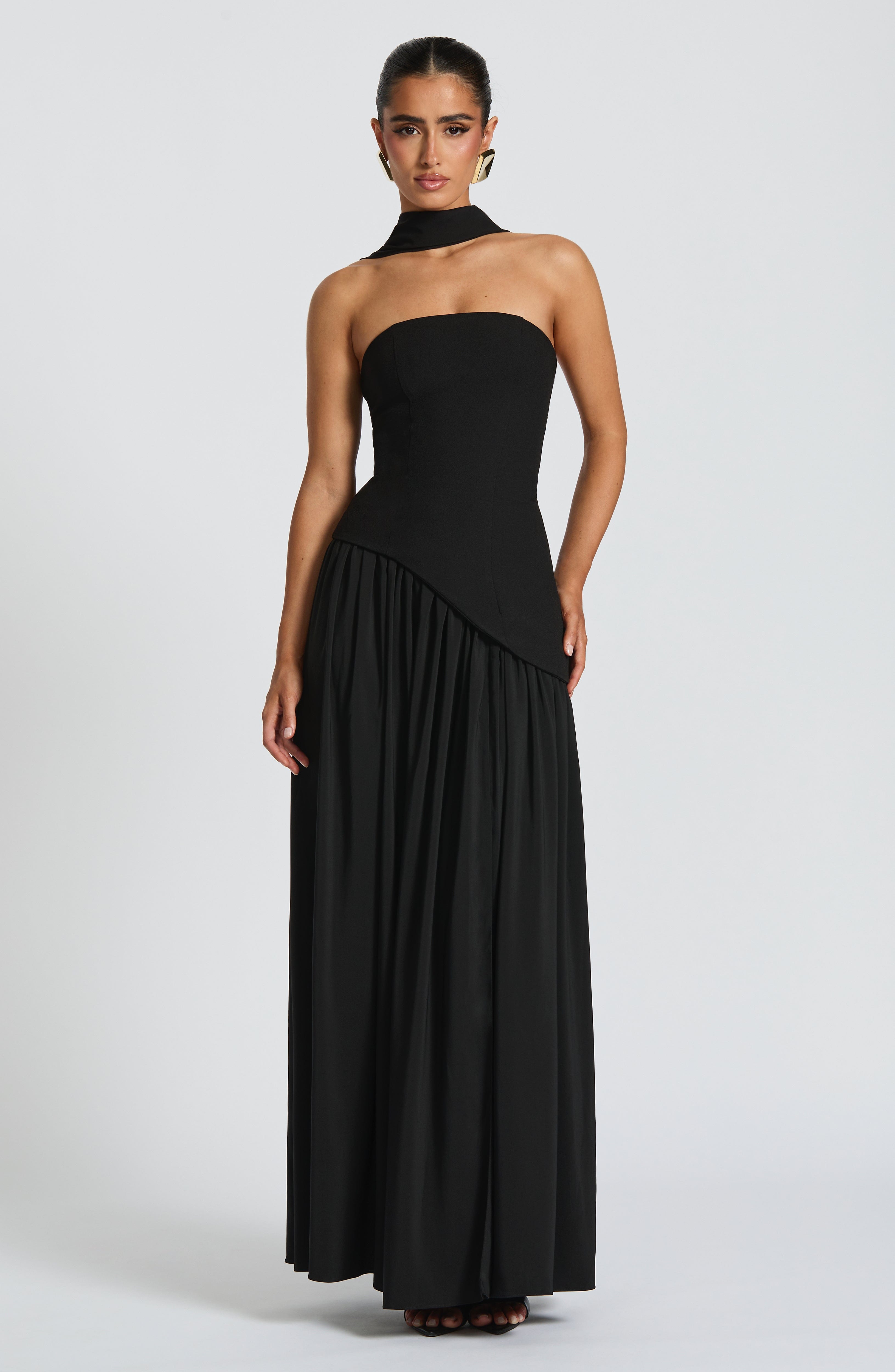 Flourenne Maliyana Maxi Dress in Black
