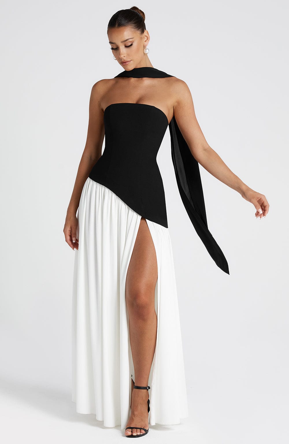 Flourenne Maliyana Maxi Dress in Black/White