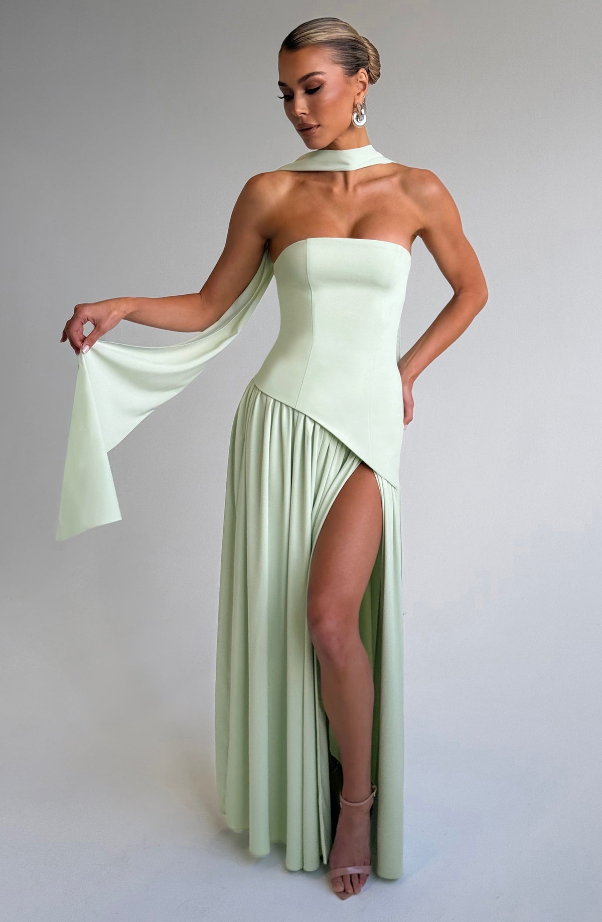 Flourenne Maliyana Maxi Dress in Mint