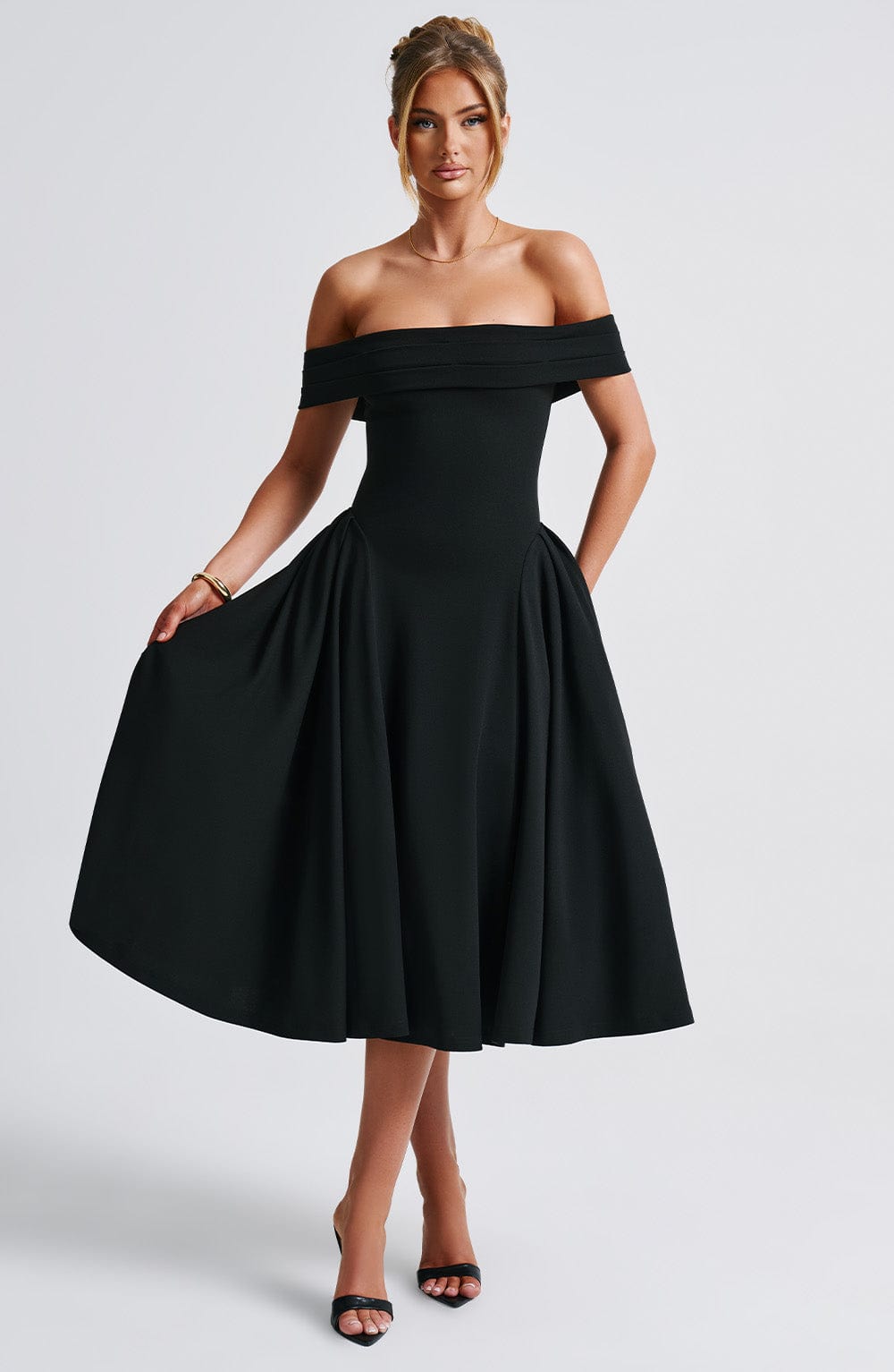 Flourenne Marinda Midi Dress in Black