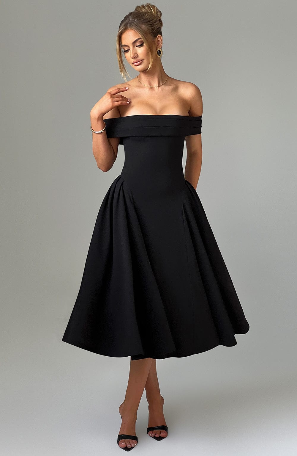 Flourenne Marinda Midi Dress in Black