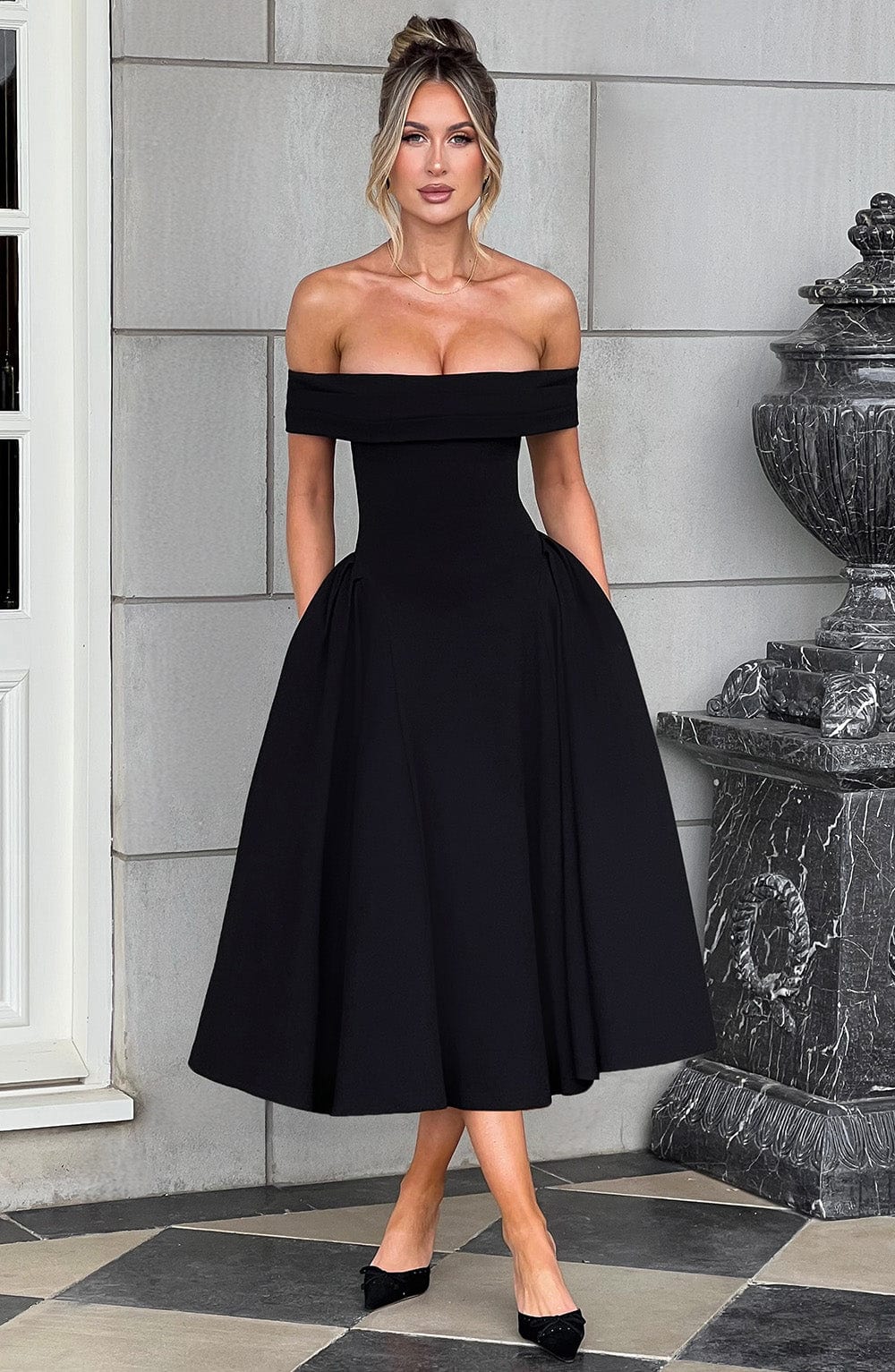 Flourenne Marinda Midi Dress in Black