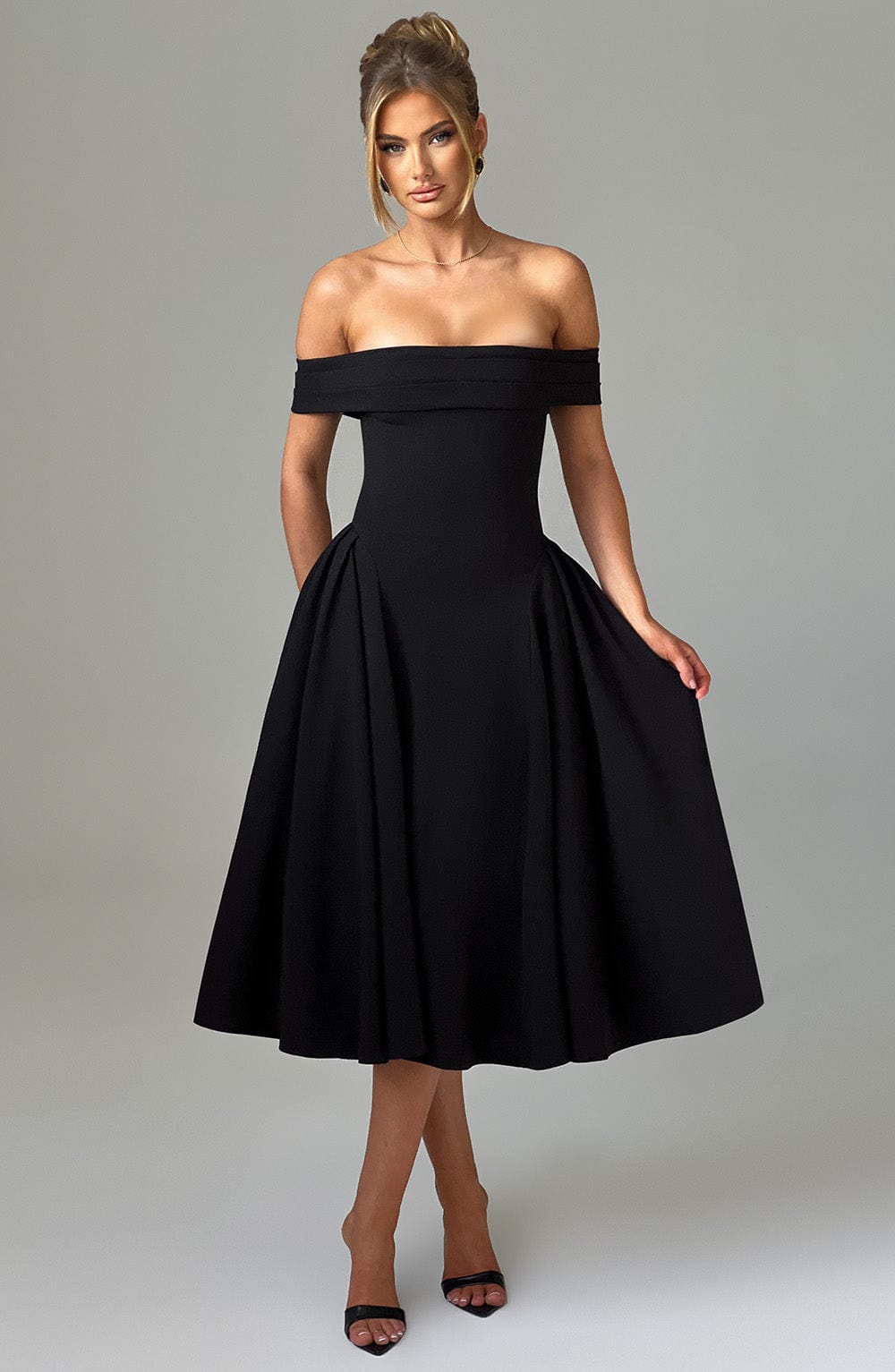 Flourenne Marinda Midi Dress in Black