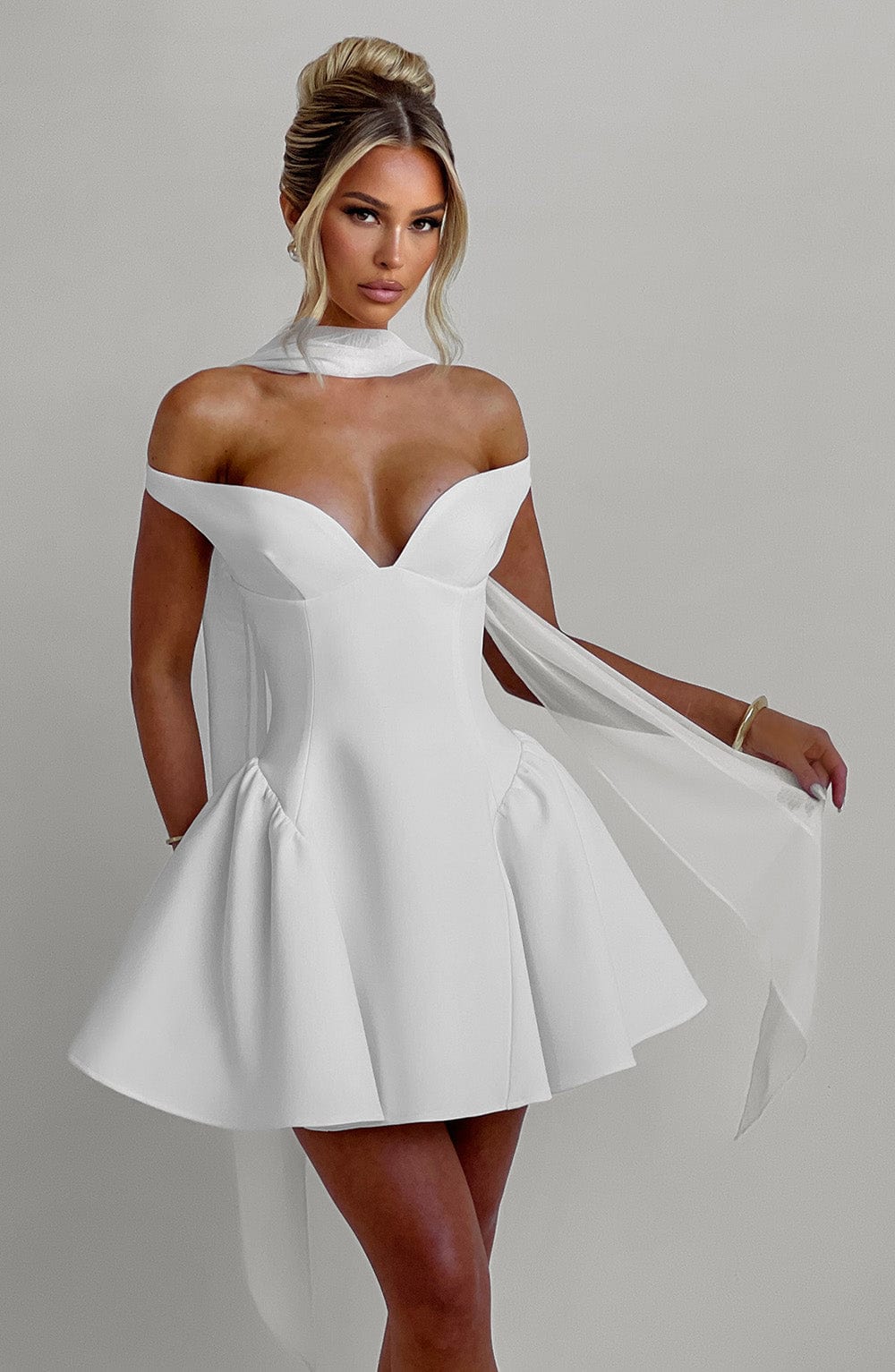 Flourenne Marlie Mini Dress in Ivory