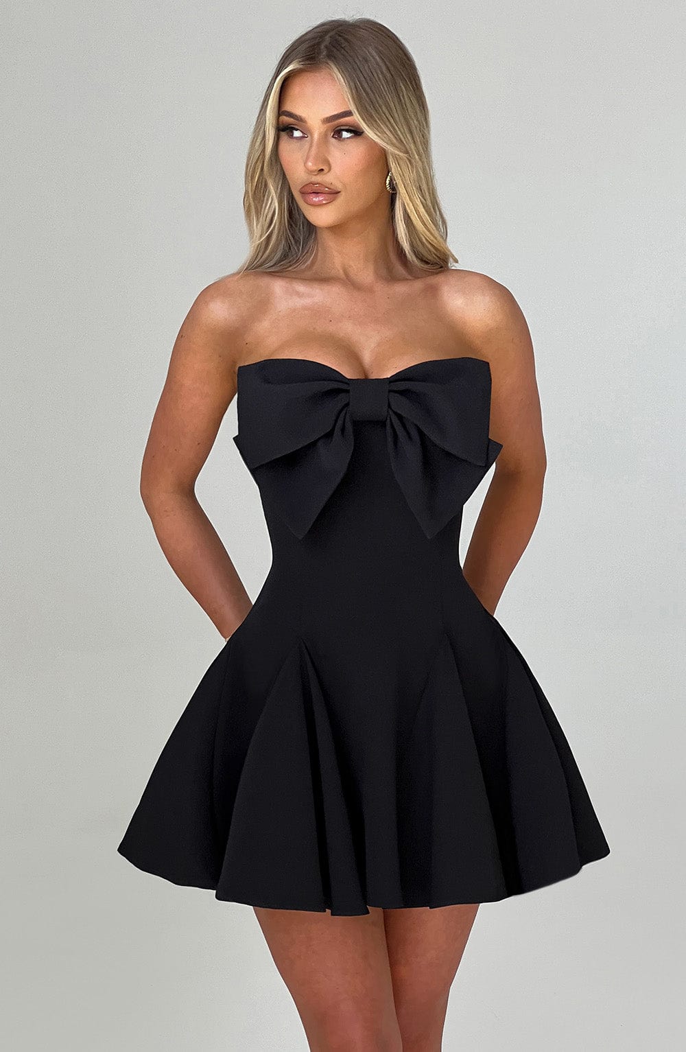 Flourenne Rubina Playsuit in Black