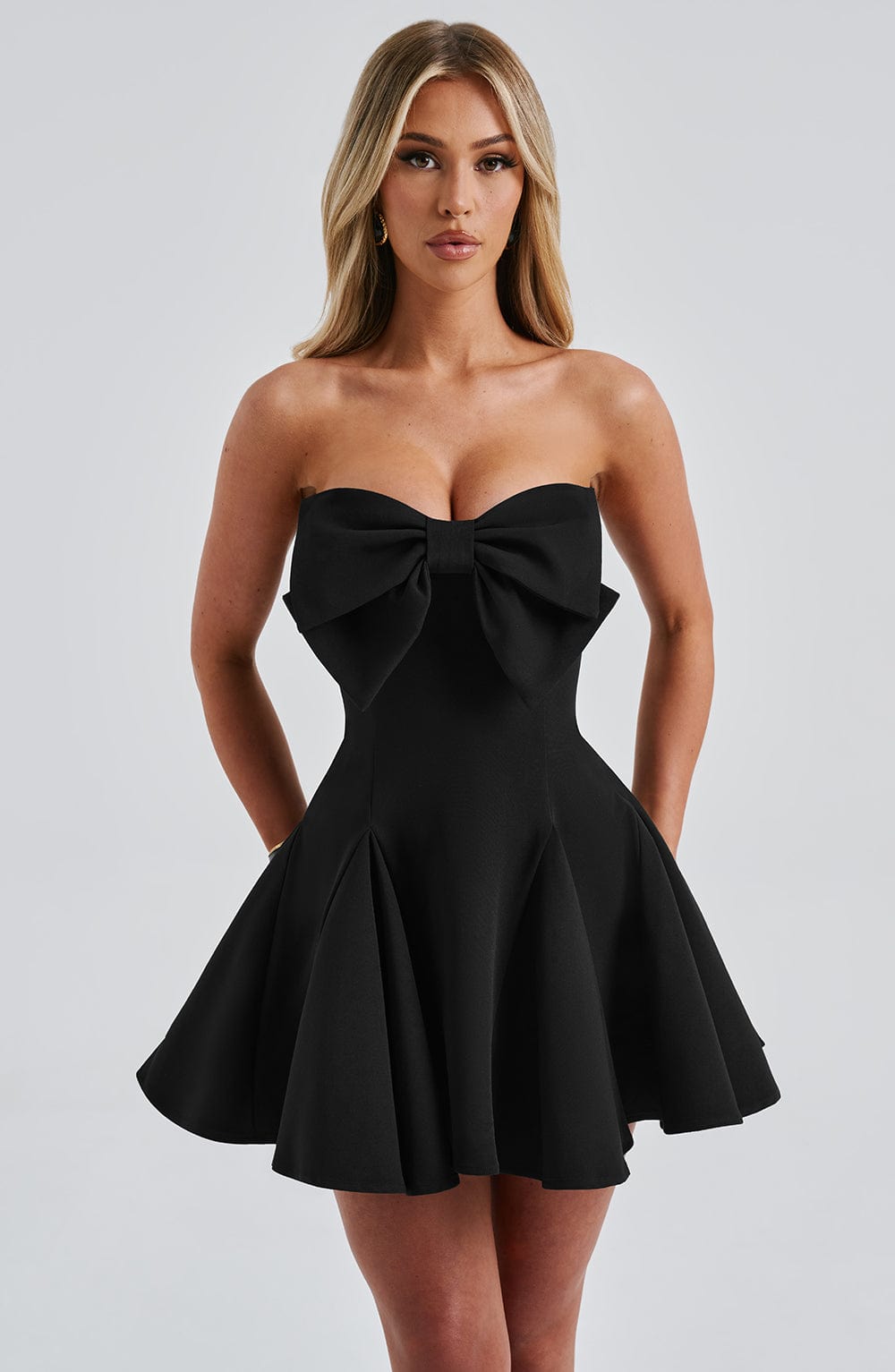 Flourenne Rubina Playsuit in Black