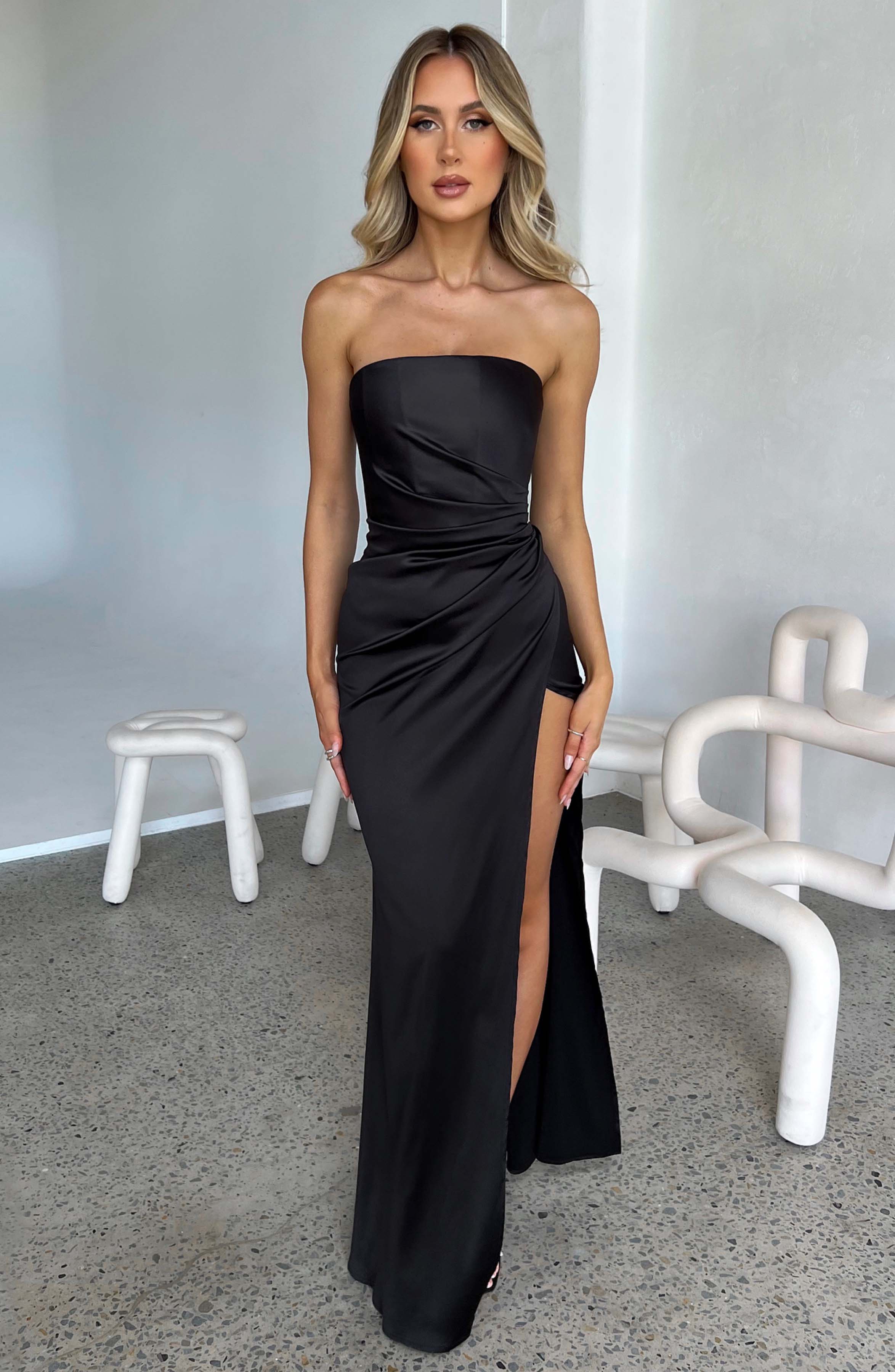 Flourenne Safielle Maxi Dress in Black