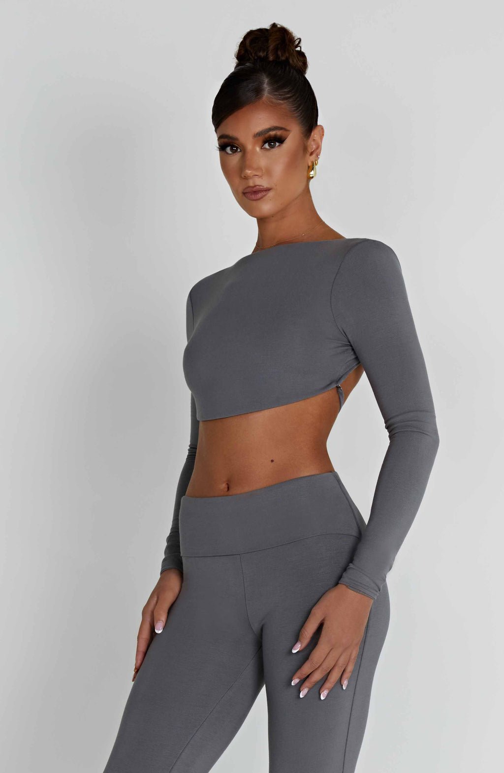 Flourenne Sahrelle Top in Charcoal