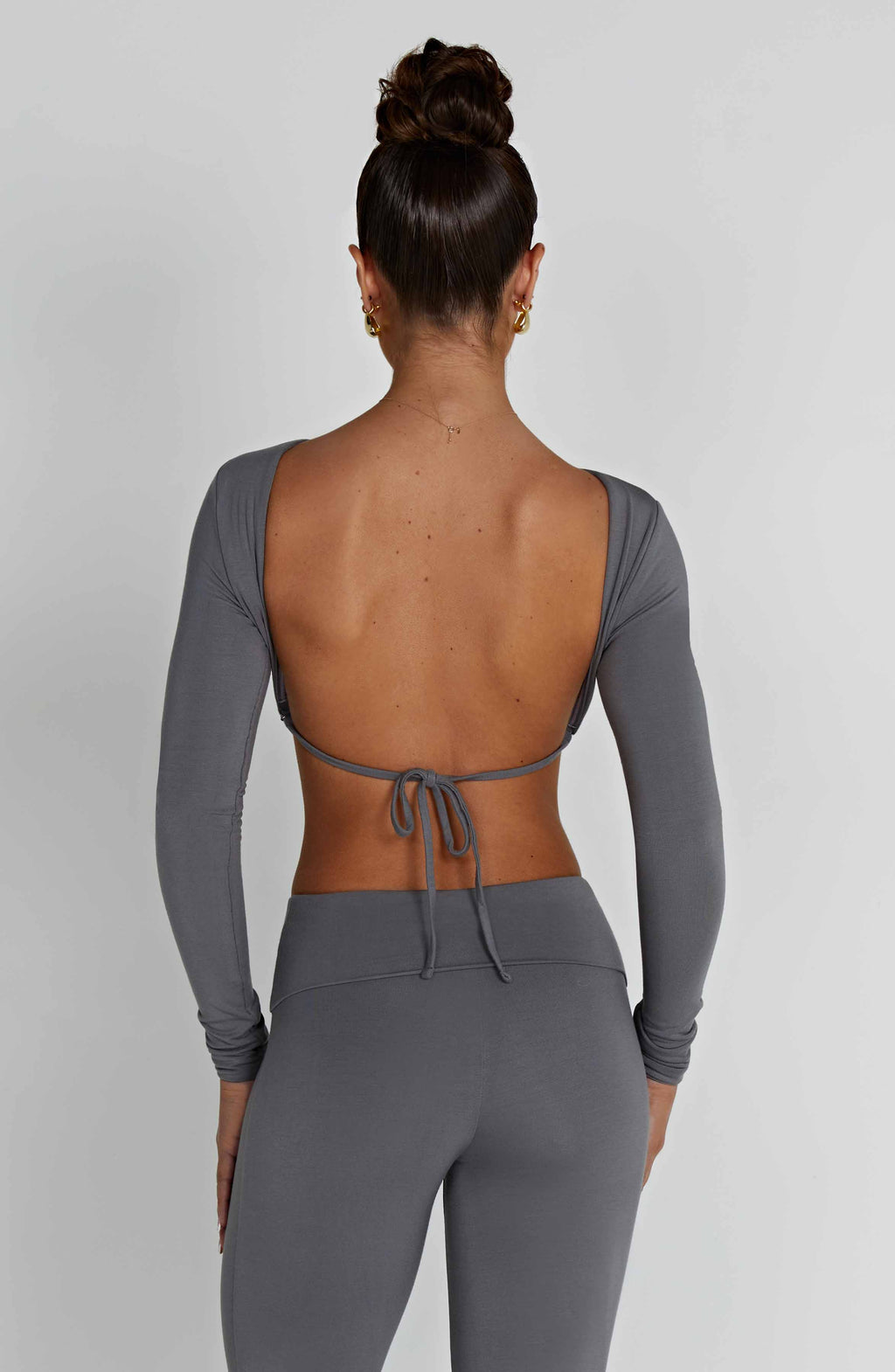 Flourenne Sahrelle Top in Charcoal