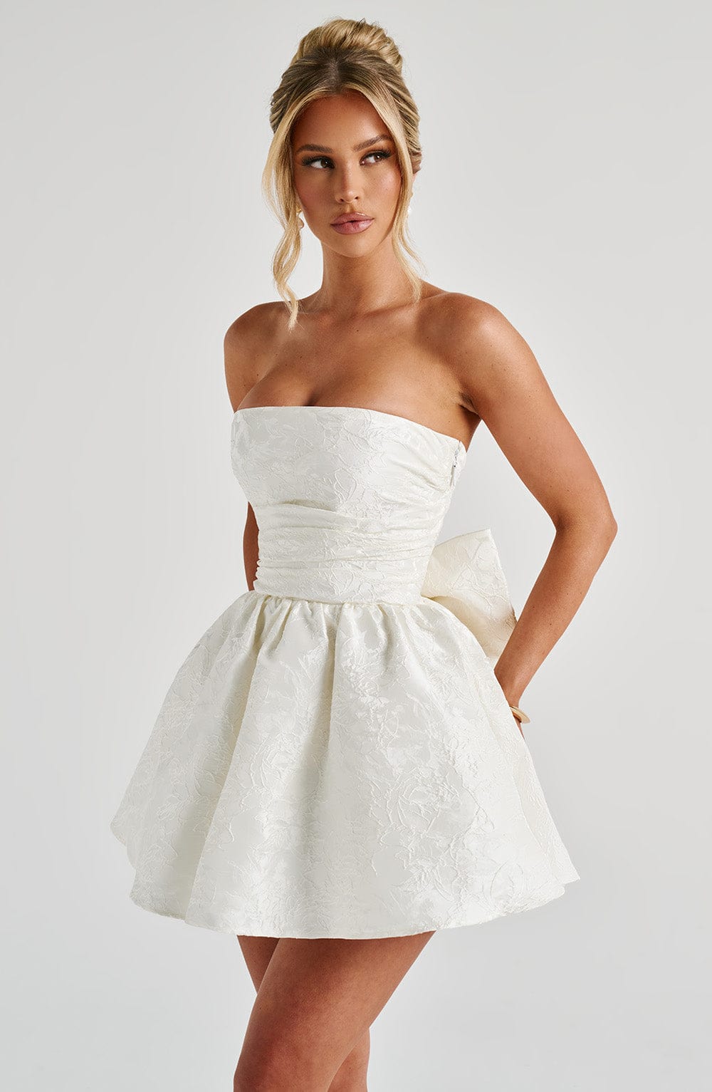 Flourenne Selene Mini Dress in Ivory