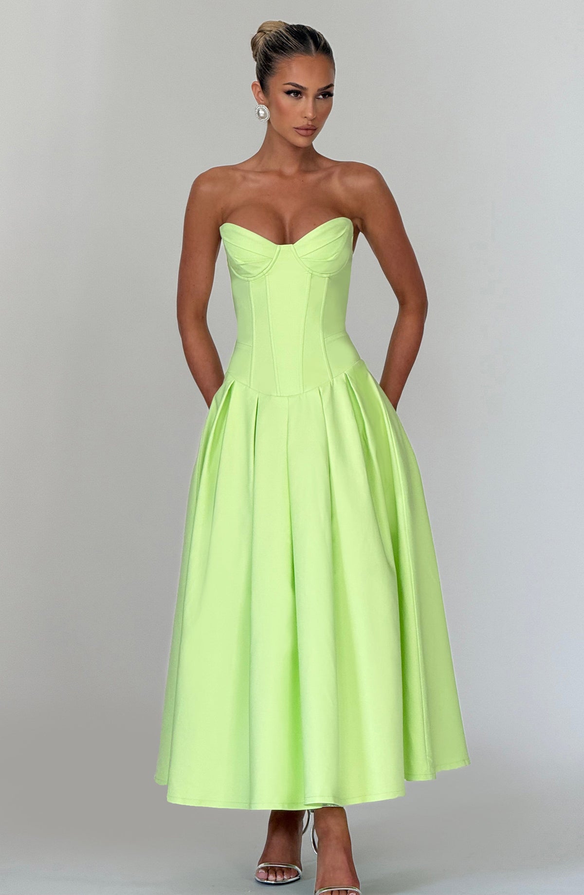 Flourenne Selma Midi Dress in Lime