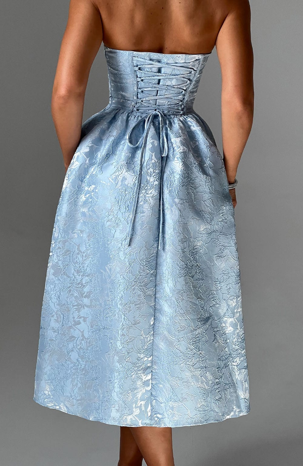 Flourenne Sorcha Midi Dress in Blue