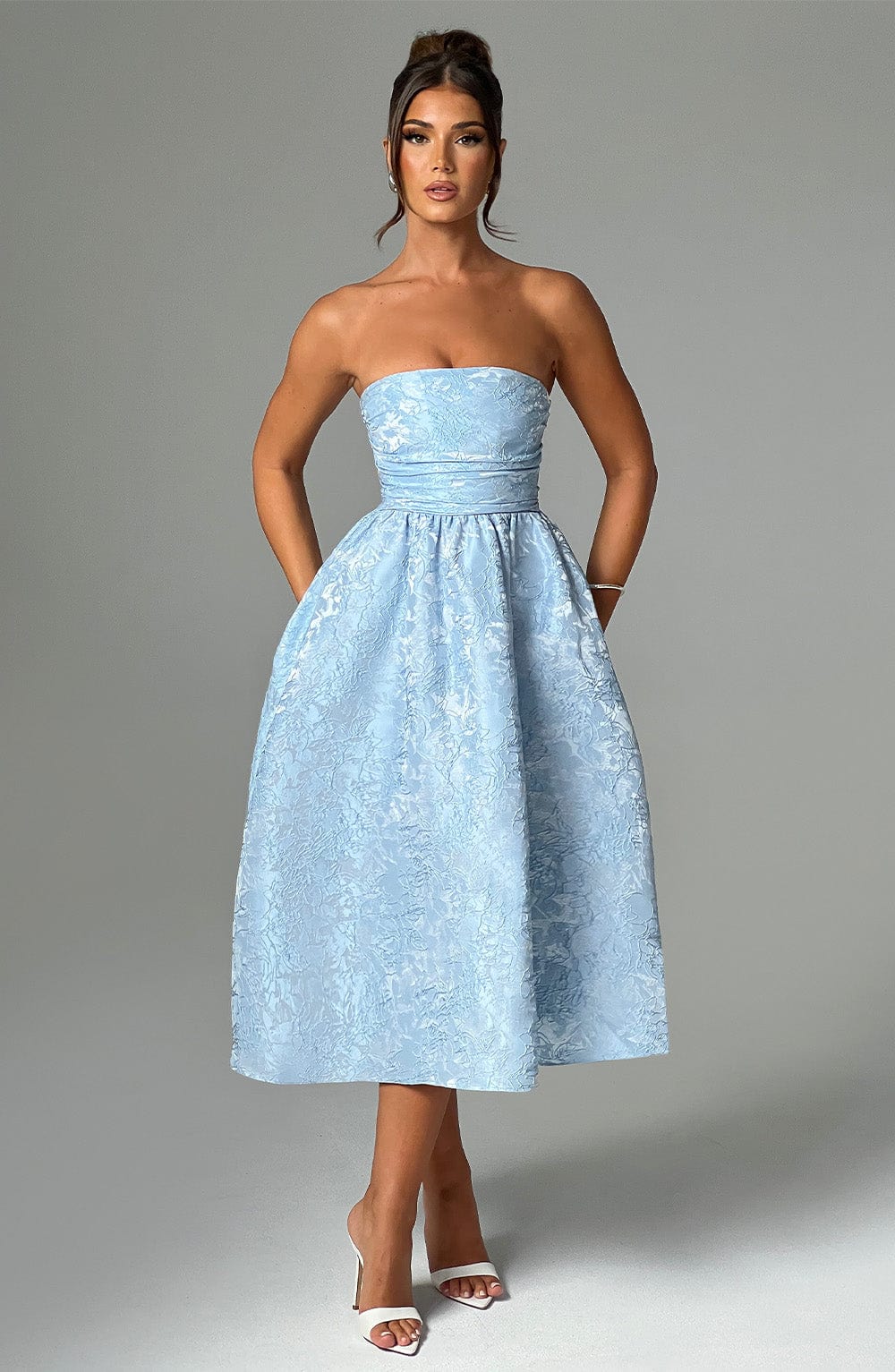 Flourenne Sorcha Midi Dress in Blue