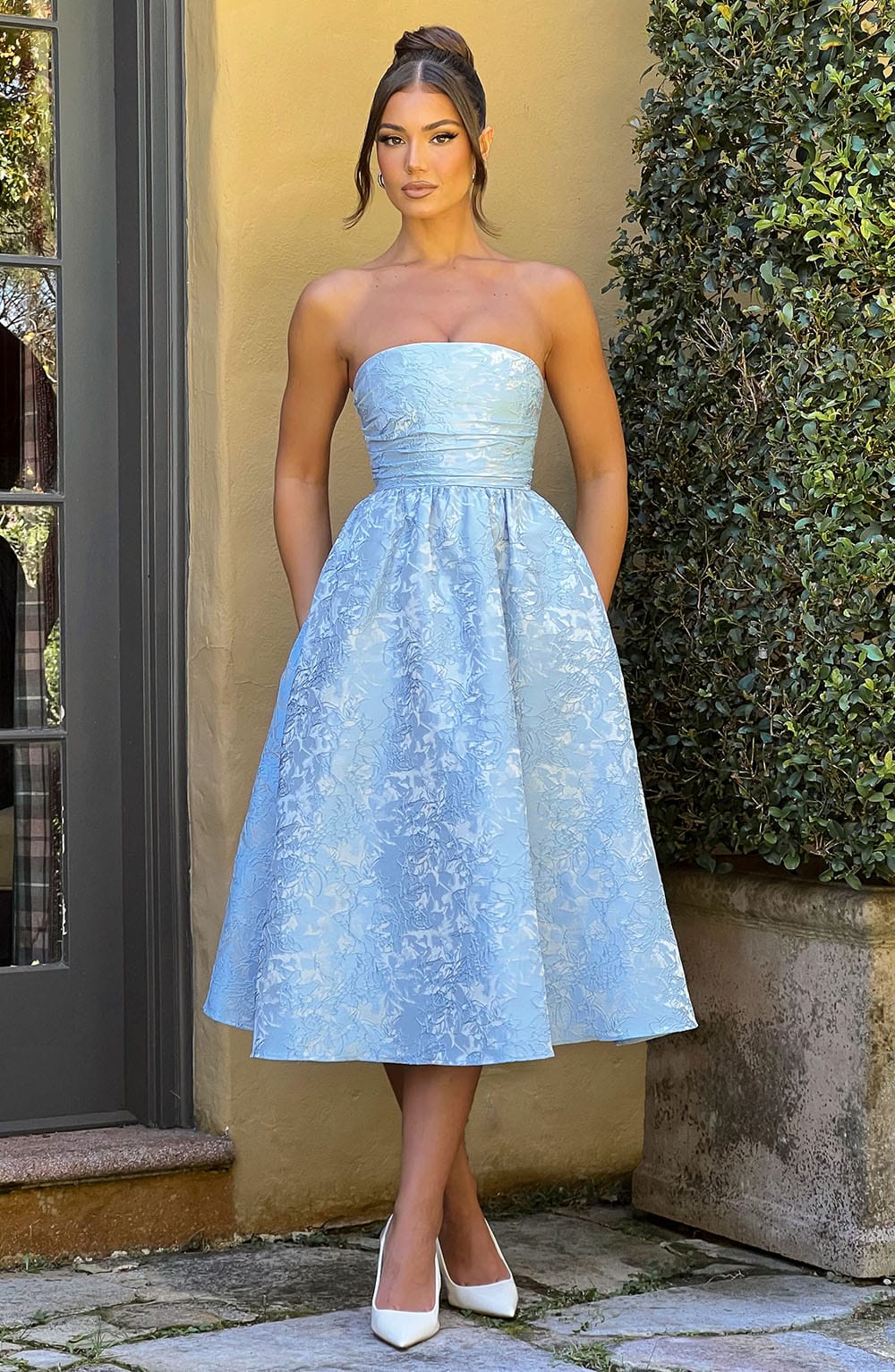 Flourenne Sorcha Midi Dress in Blue