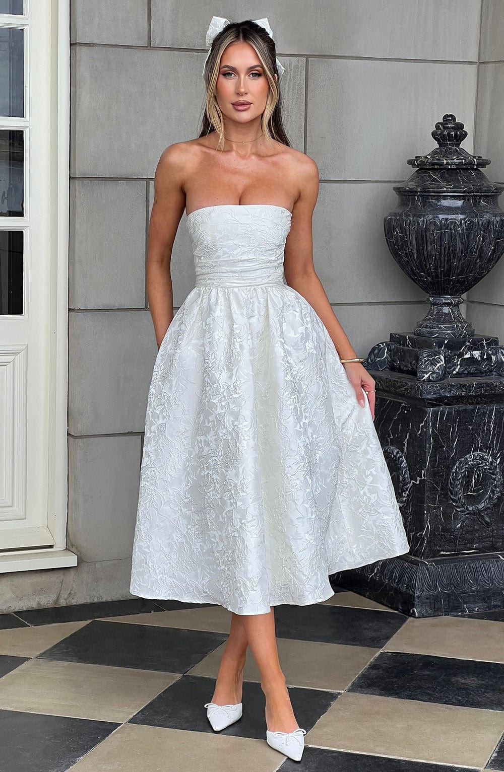Flourenne Sorcha Midi Dress in Ivory