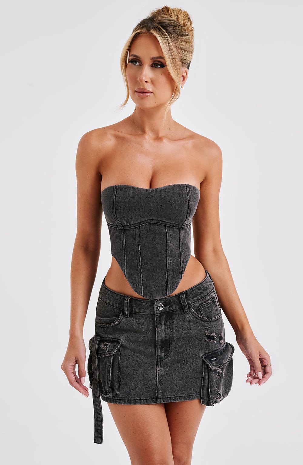 Flourenne Yasira Corset in Black