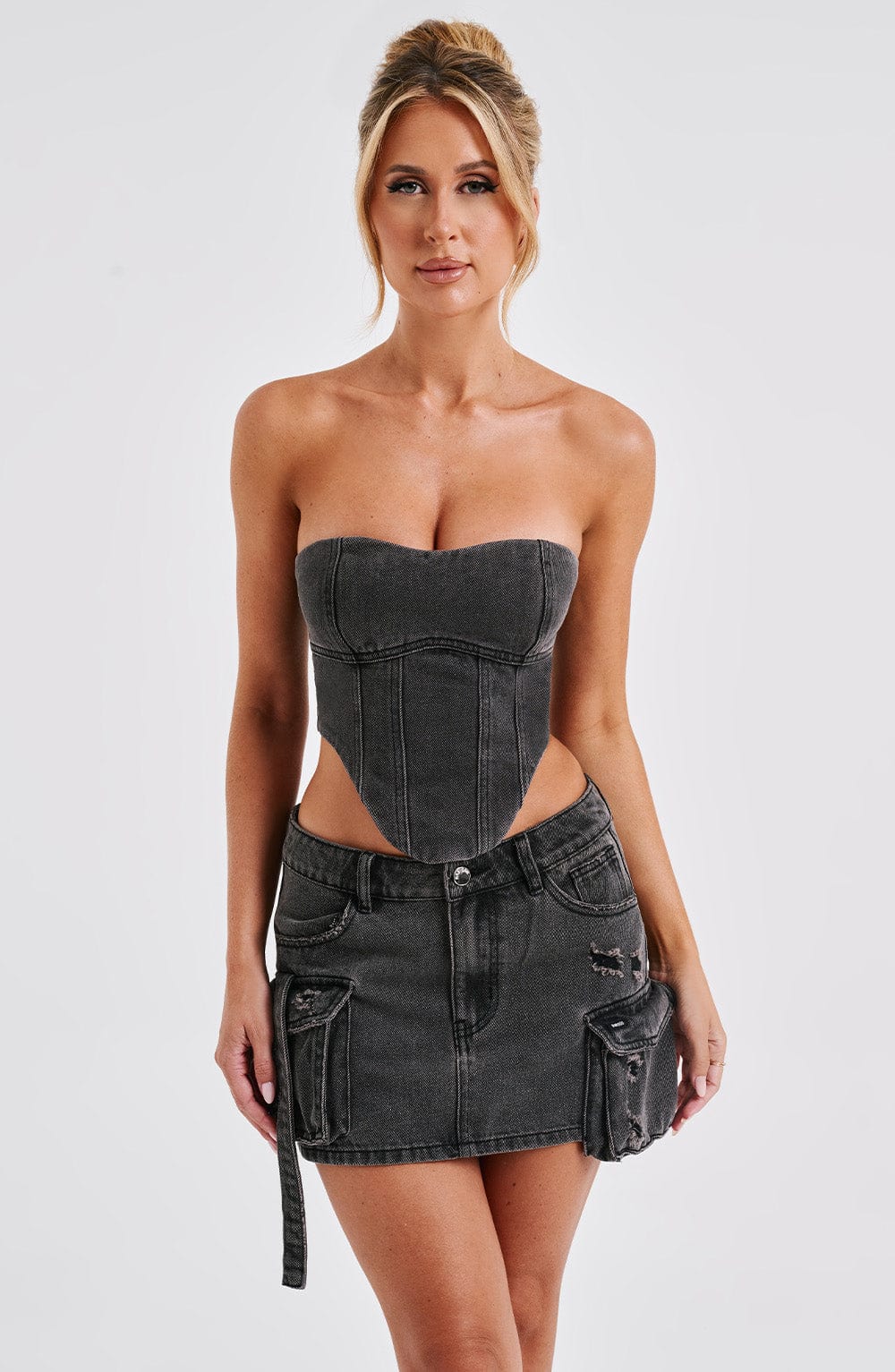 Flourenne Yasira Corset in Black