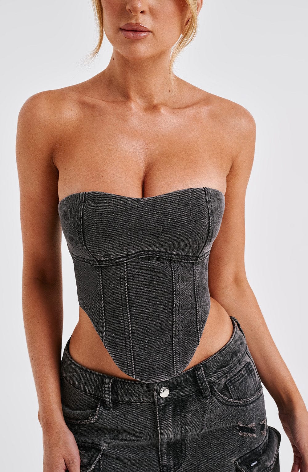 Flourenne Yasira Corset in Black