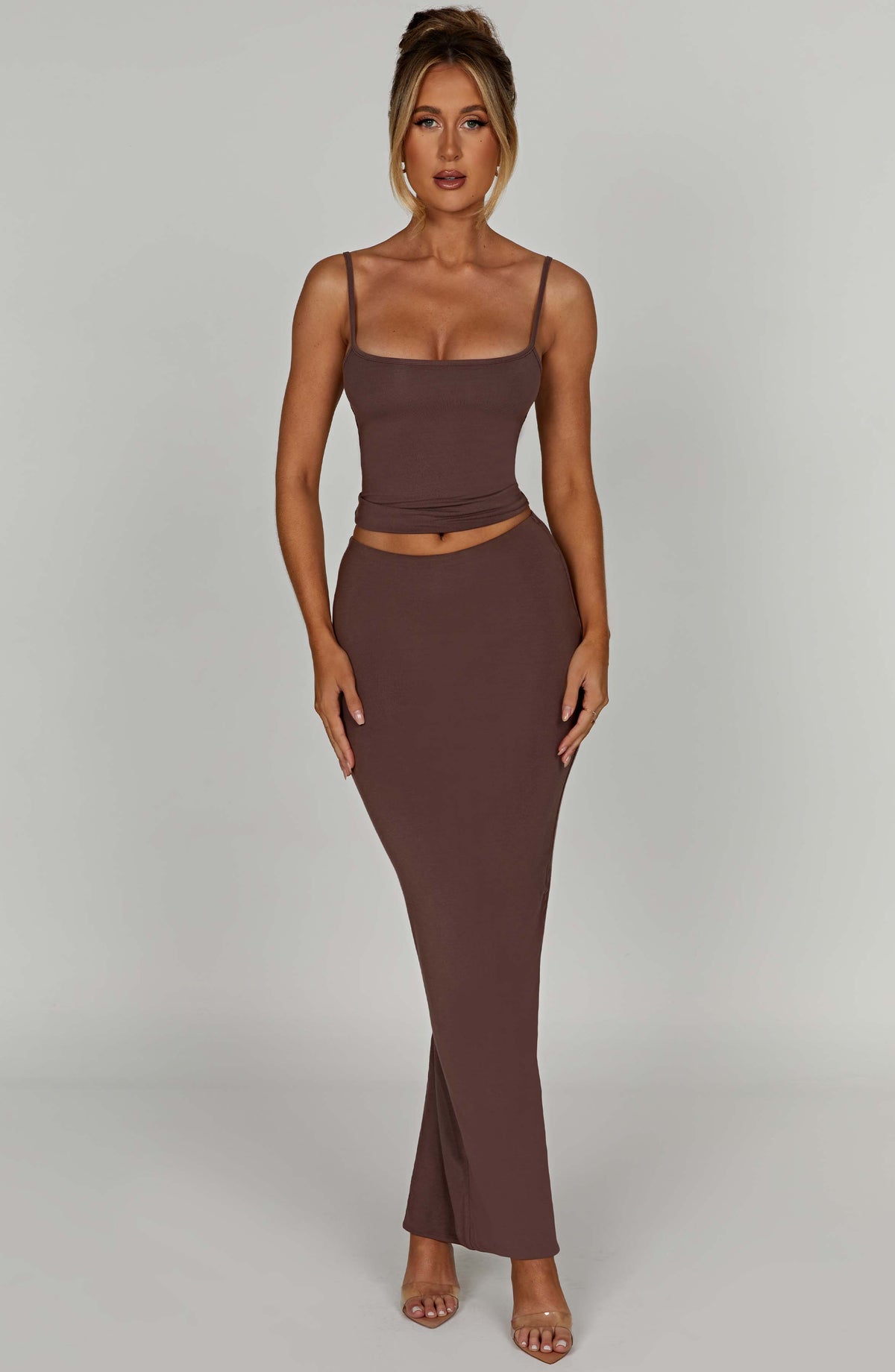 Flourenne Yazlin Maxi Skirt in Chocolate