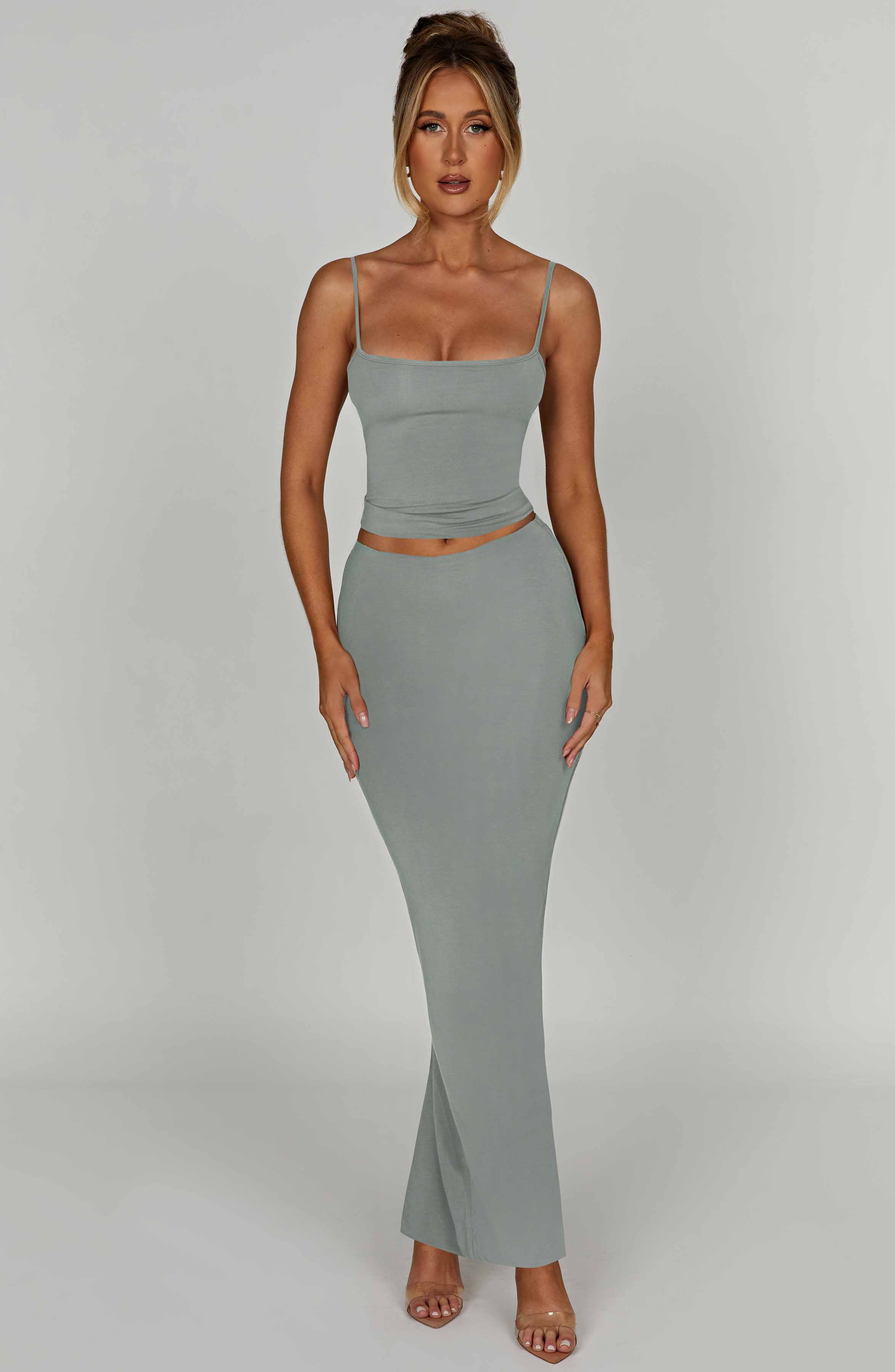 Flourenne Yazlin Maxi Skirt in Steel