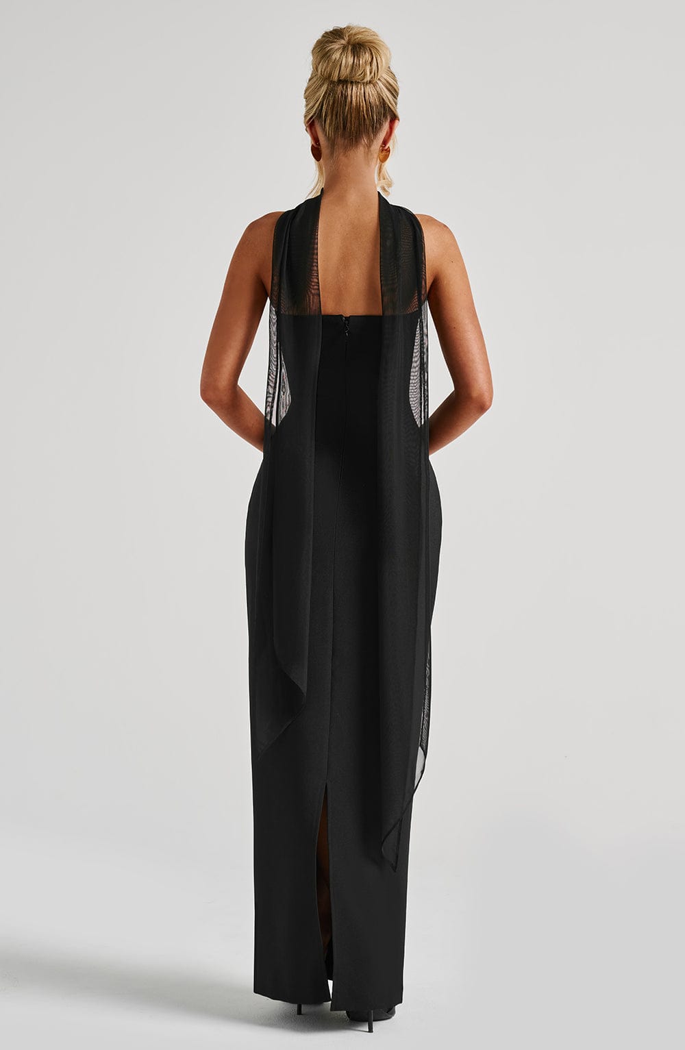 Flourenne Yuliana Maxi Dress in Black