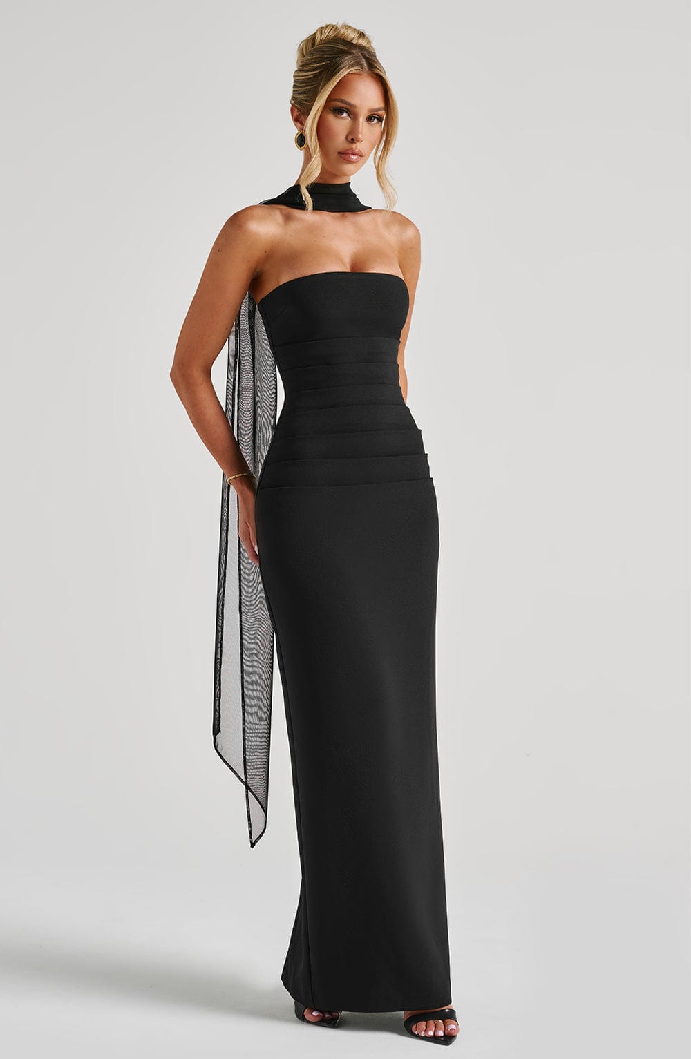 Flourenne Yuliana Maxi Dress in Black