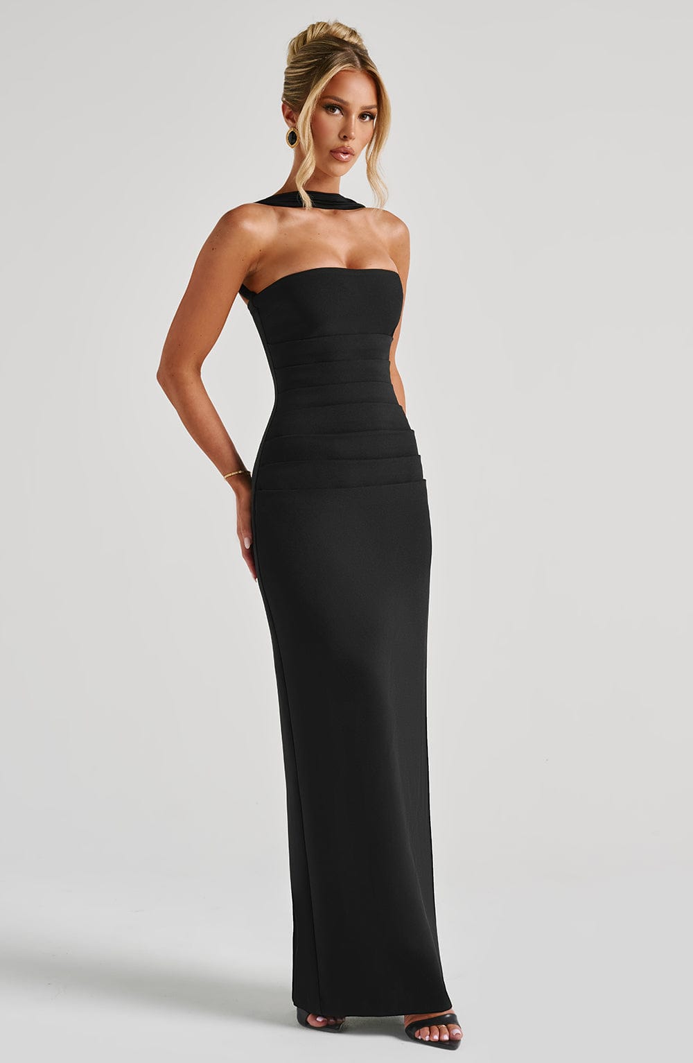 Flourenne Yuliana Maxi Dress in Black