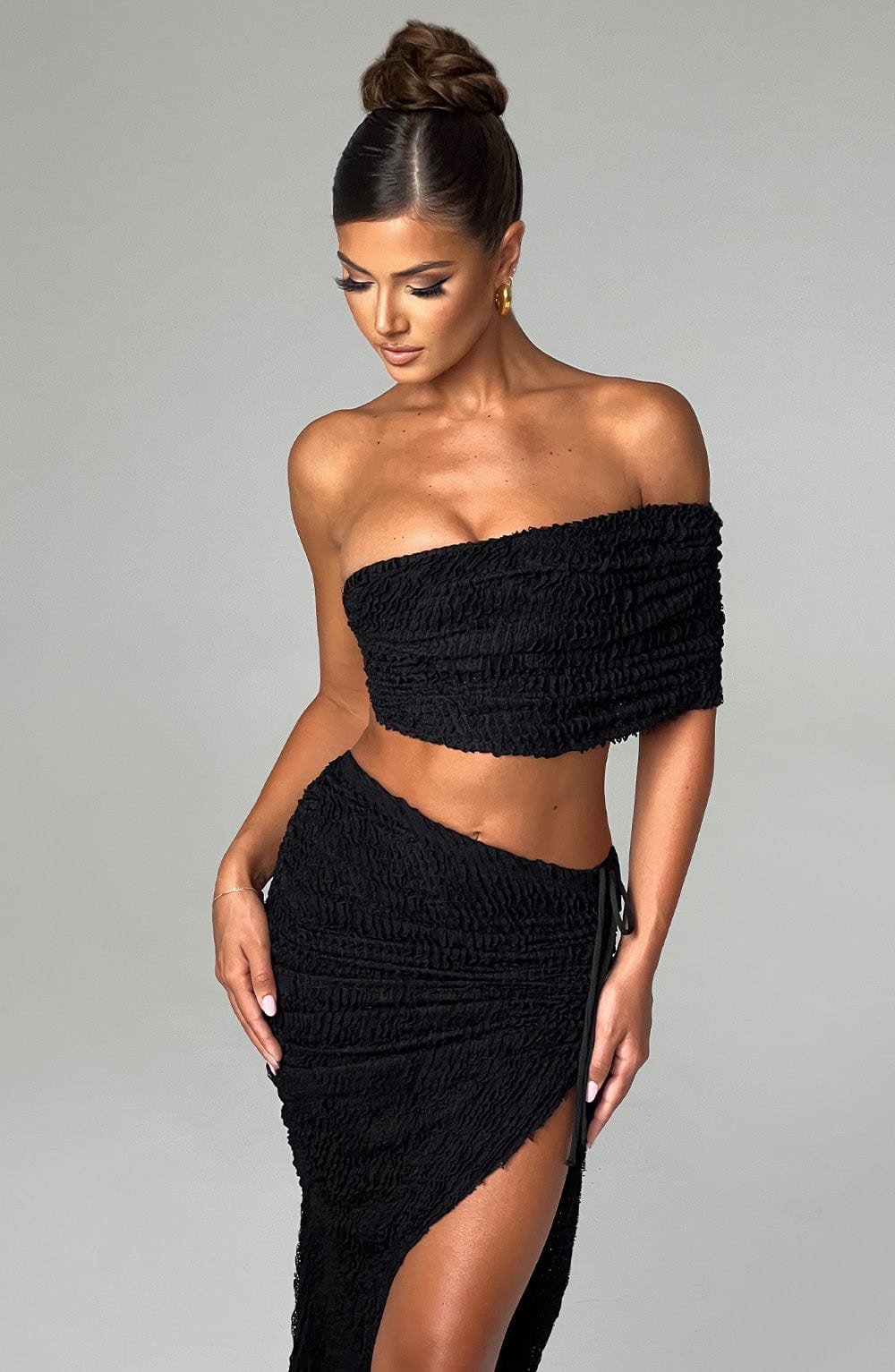 Flourenne Zinnia Midi Skirt in Black